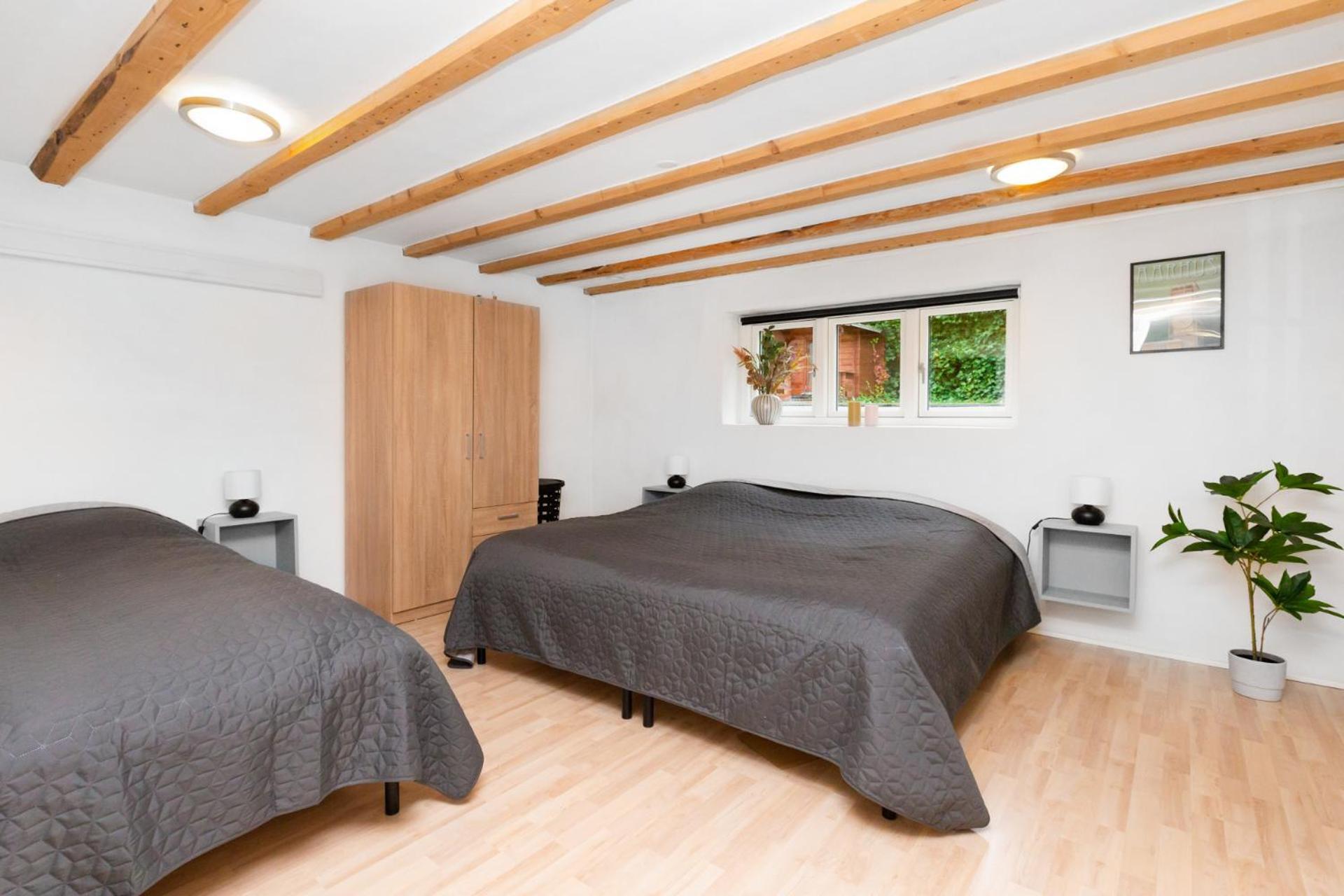 Moderne & Fuldt Udstyret Lejlighed M.Plads Til 4 Hojbjerg Екстер'єр фото